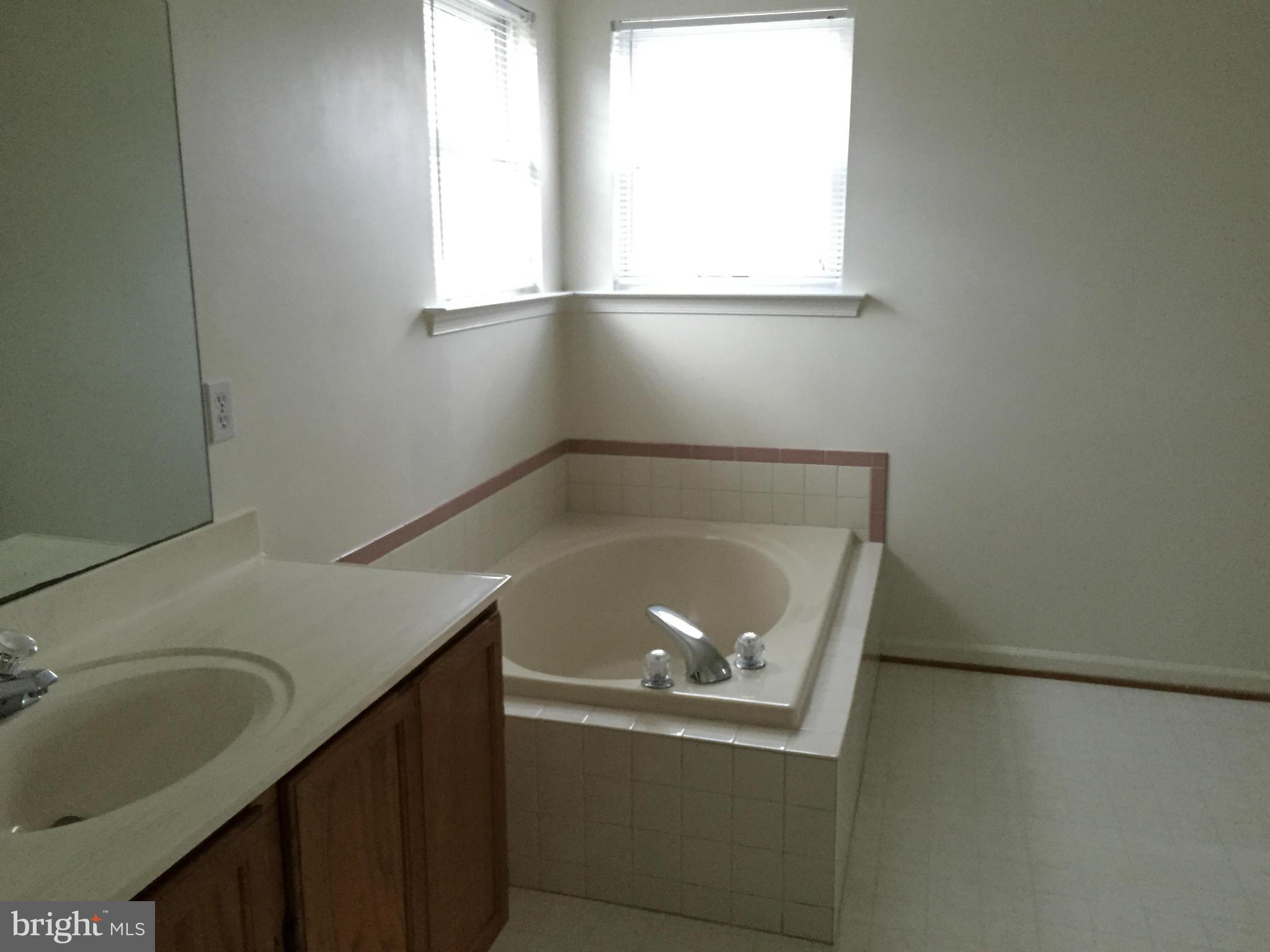 GREENBRIER - Residential Lease