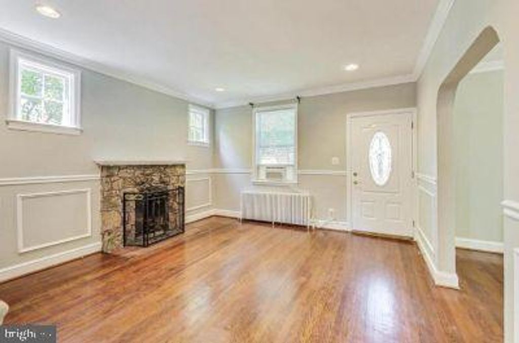 Photo of 6103 Landover Rd, LANDOVER, MD 20785 (MLS # MDPG2181066)