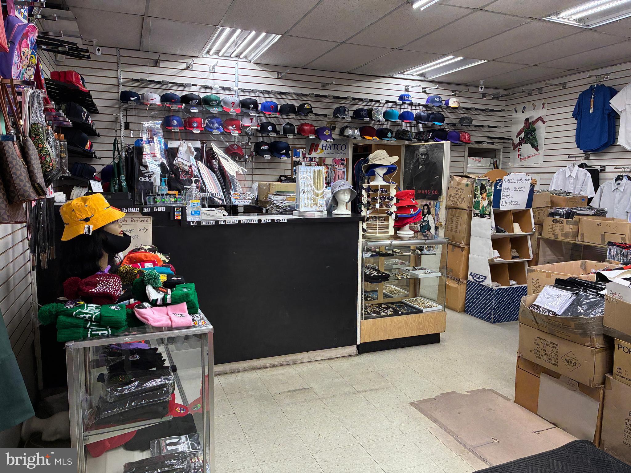 GERMANTOWN (WEST) - Commercial Sale