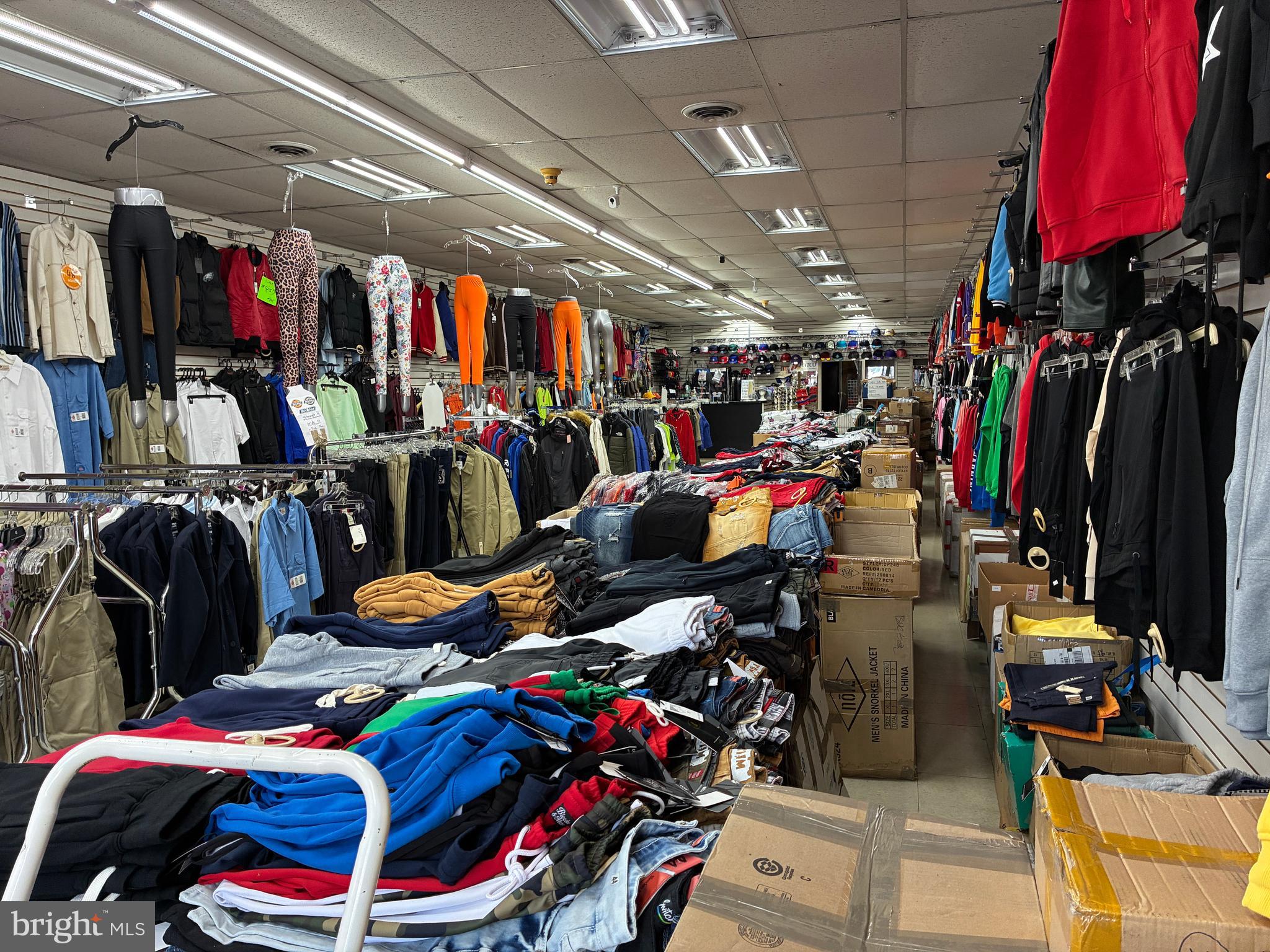 GERMANTOWN (WEST) - Commercial Sale