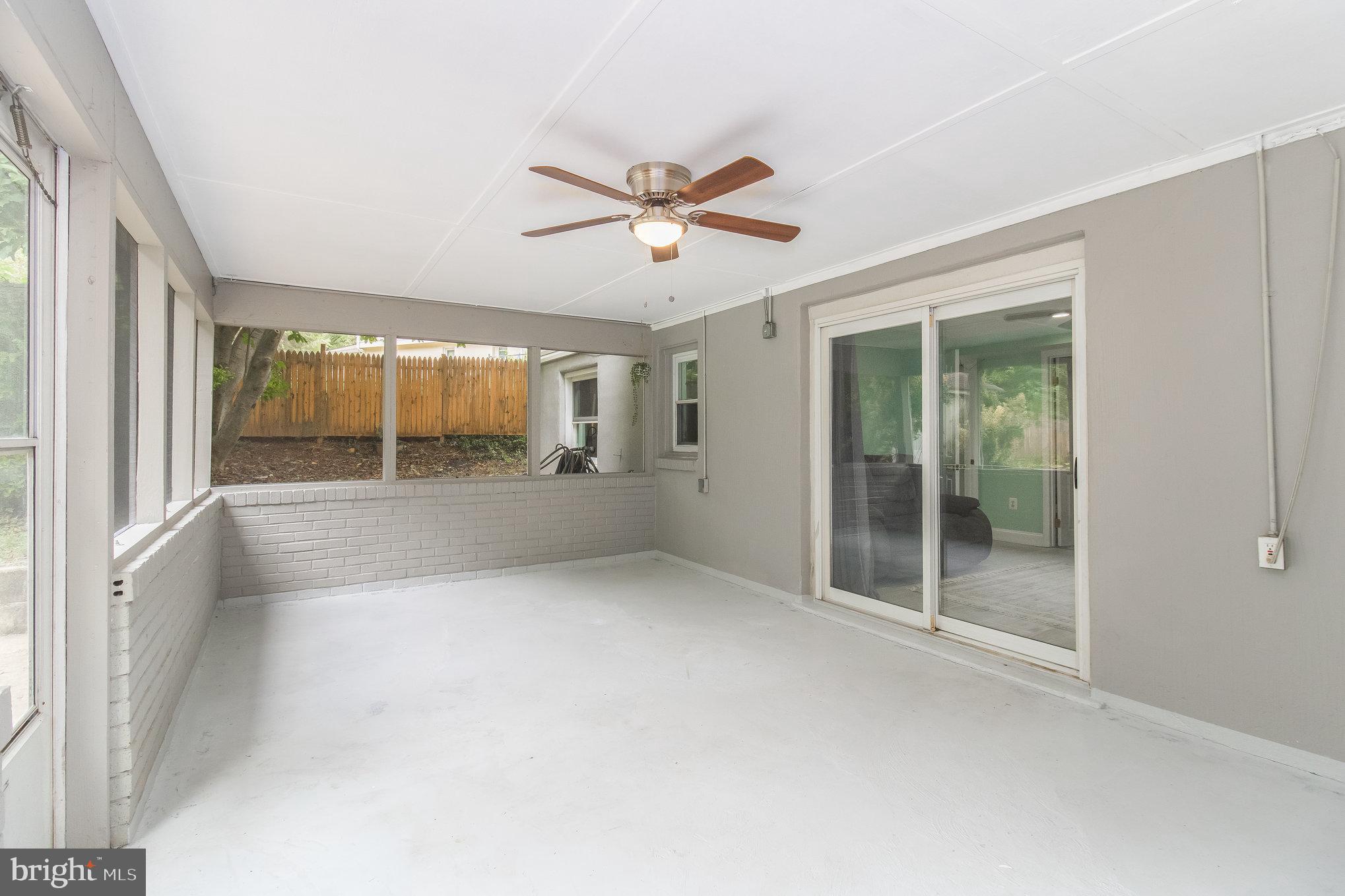 DALE CITY - Residential