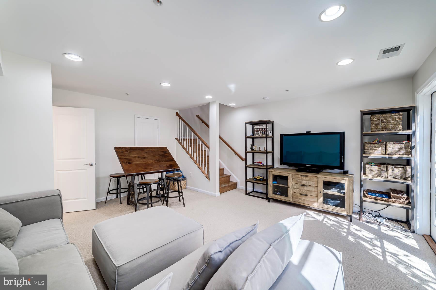 PRESTON - Residential