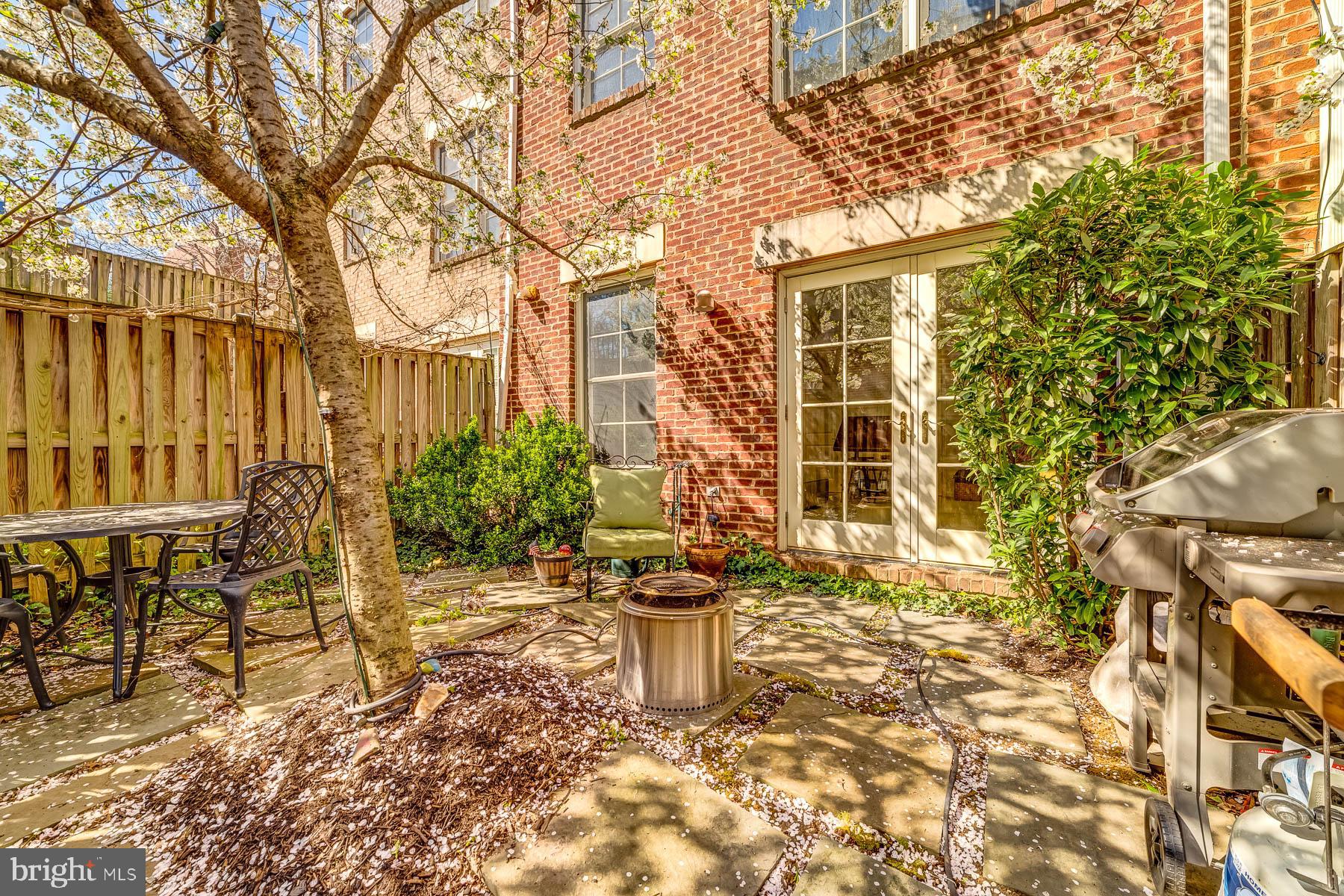 PRESTON - Residential