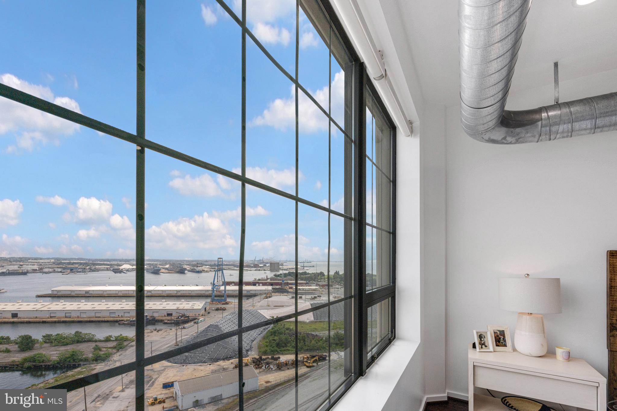 LOCUST POINT - Residential