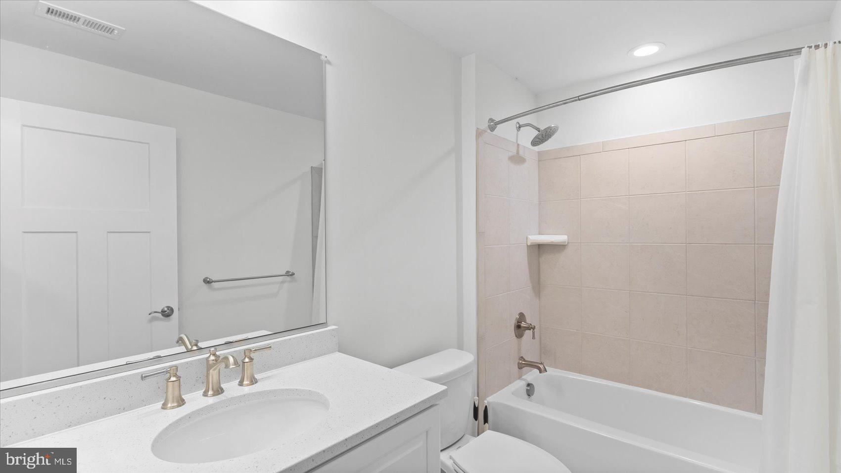 AUMAR HEIGHTS - Residential