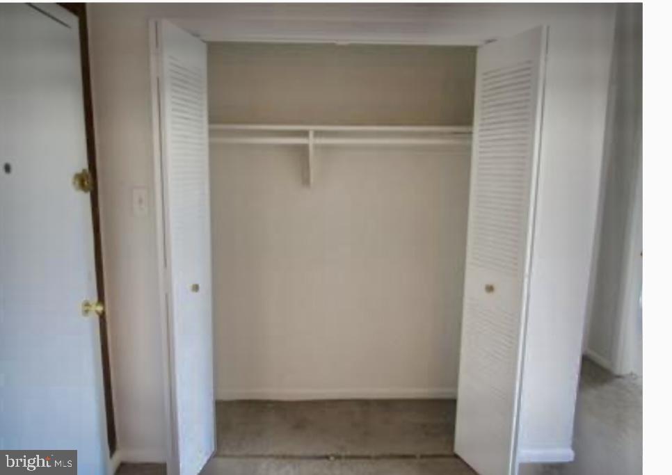 COUNTRY CLUB TOWERS COND - Residential