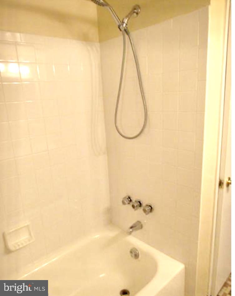 COUNTRY CLUB TOWERS COND - Residential