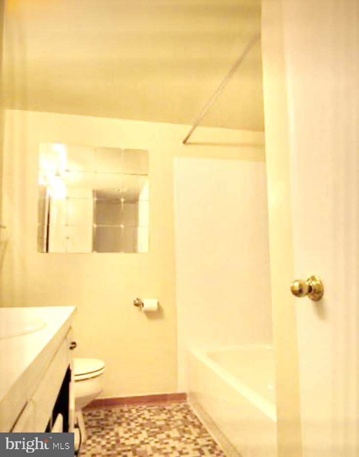 COUNTRY CLUB TOWERS COND - Residential