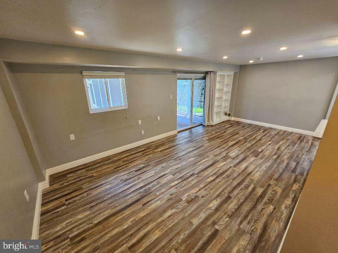 BROOKVILLE - Residential Lease