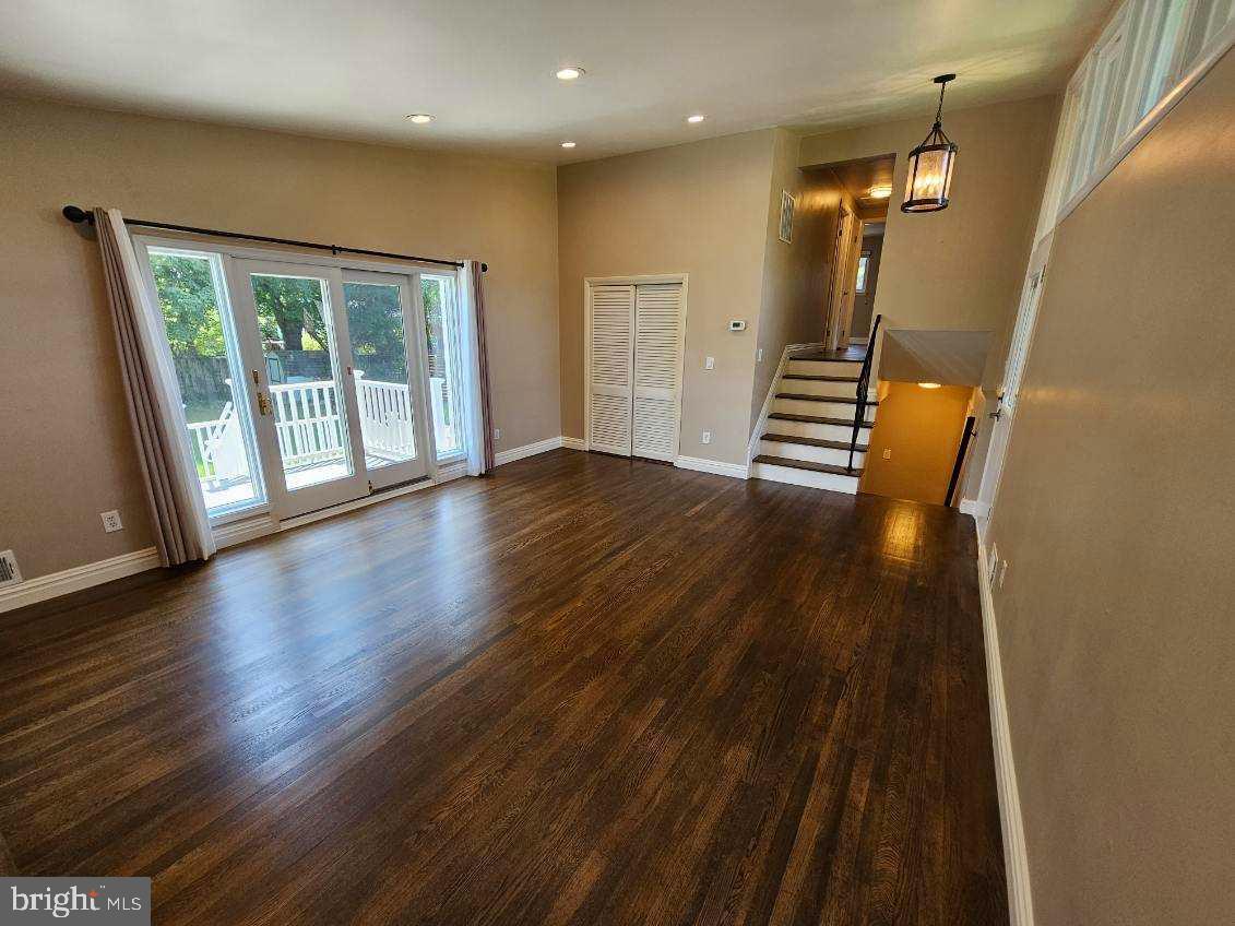 BROOKVILLE - Residential Lease