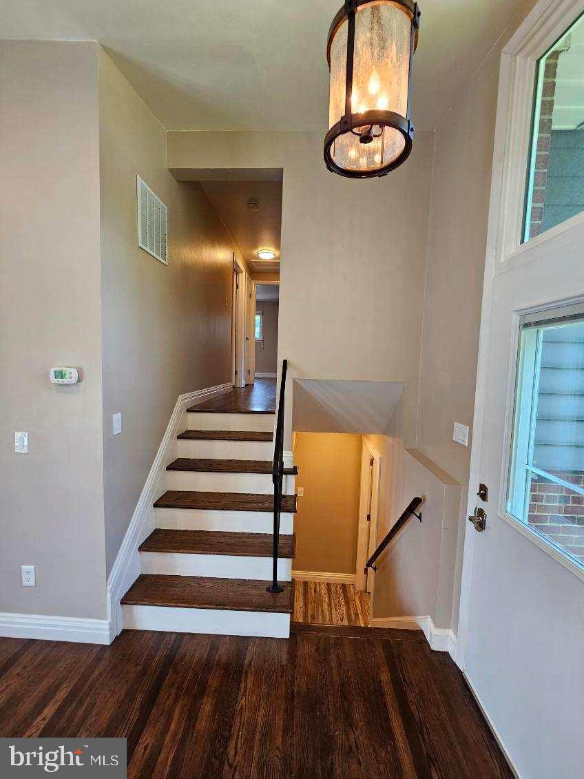 BROOKVILLE - Residential Lease