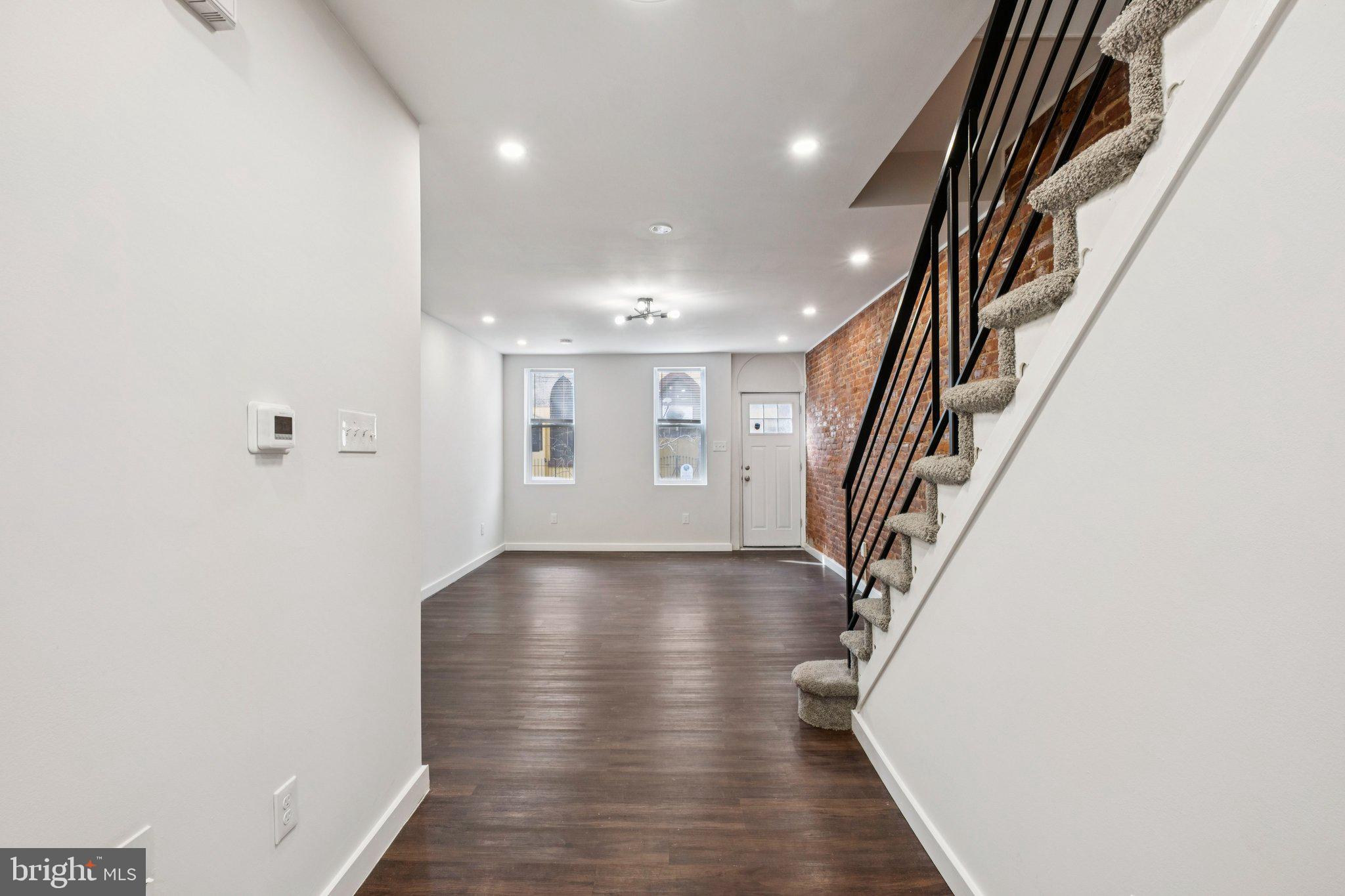 NORRIS SQUARE - Residential