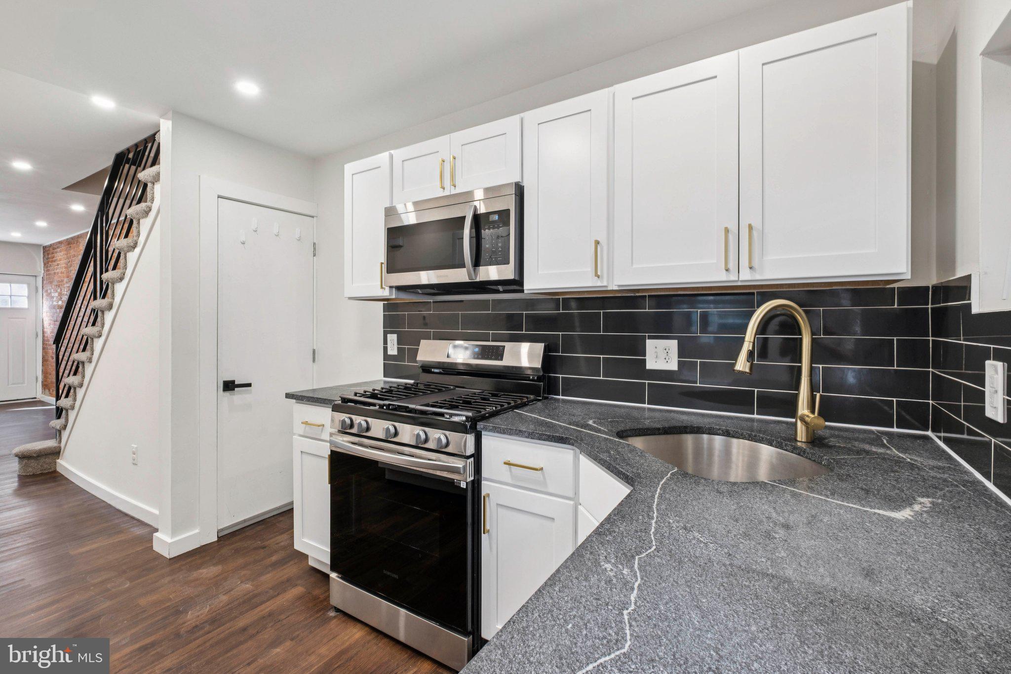 NORRIS SQUARE - Residential