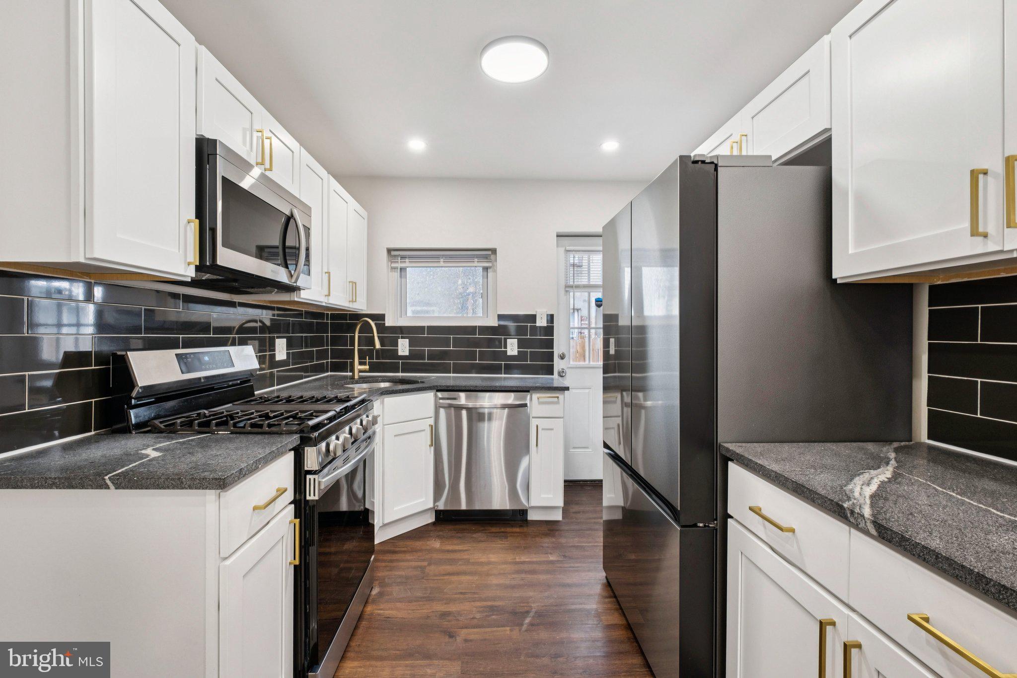 NORRIS SQUARE - Residential