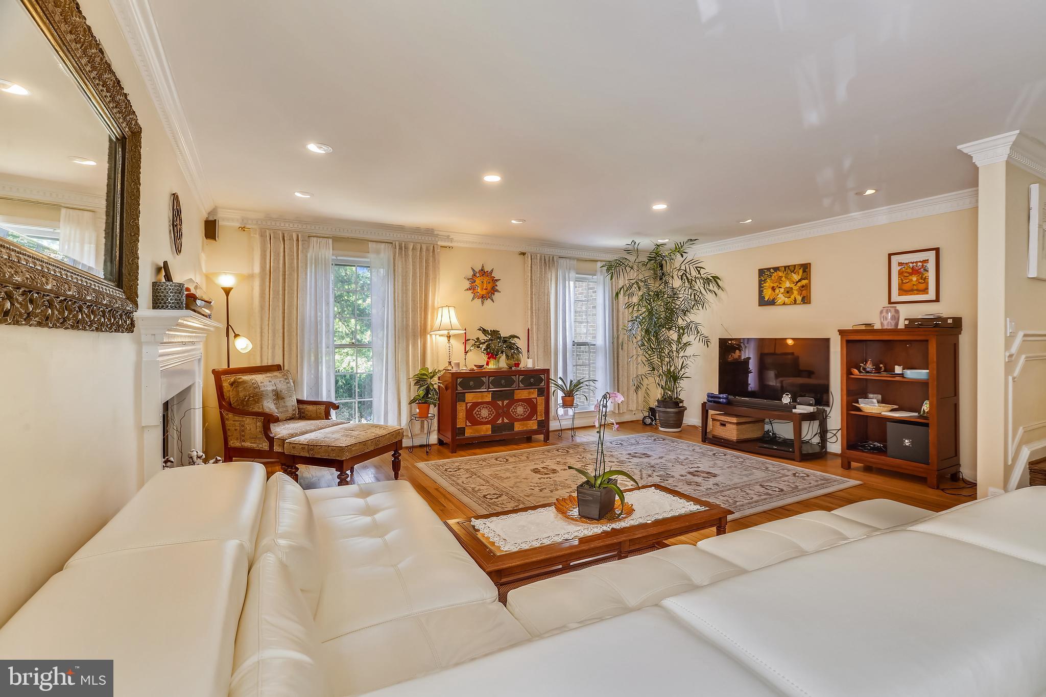 CREST OF WICKFORD - Residential