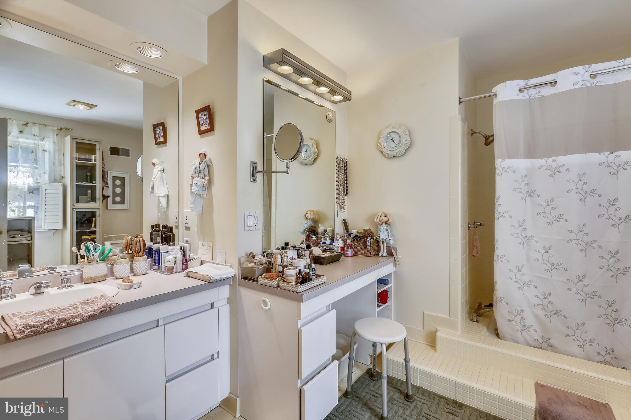 CREST OF WICKFORD - Residential