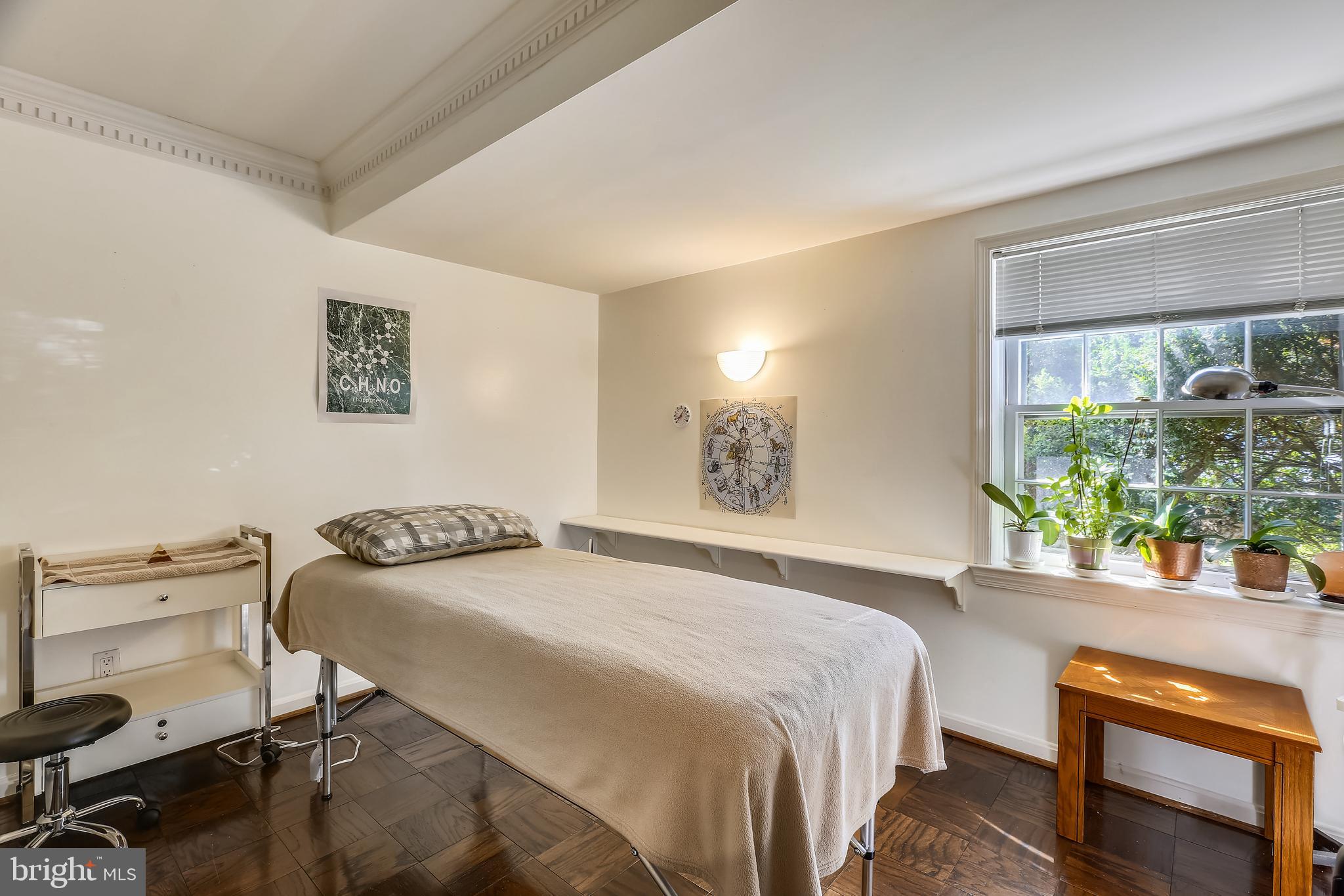 CREST OF WICKFORD - Residential