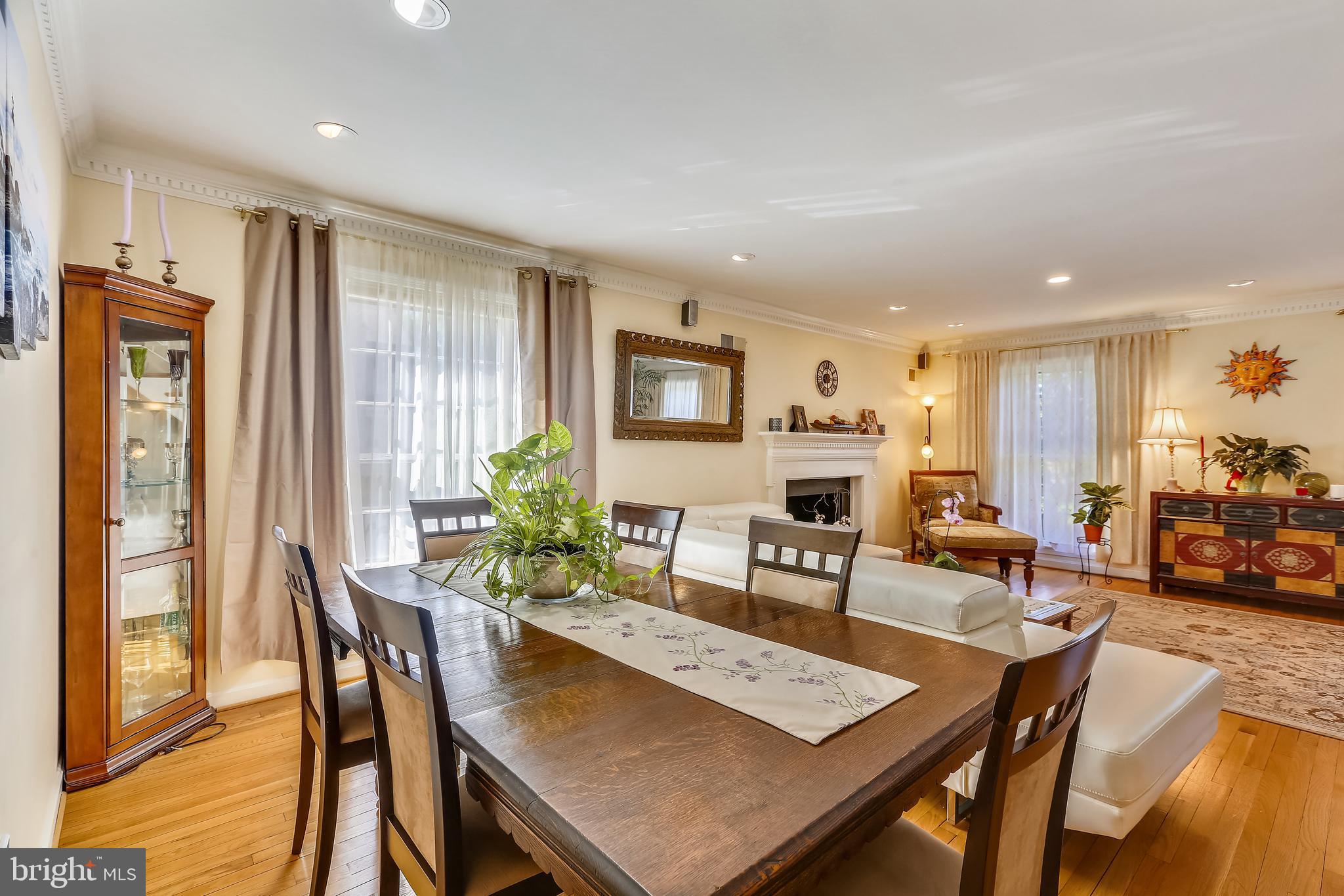 CREST OF WICKFORD - Residential