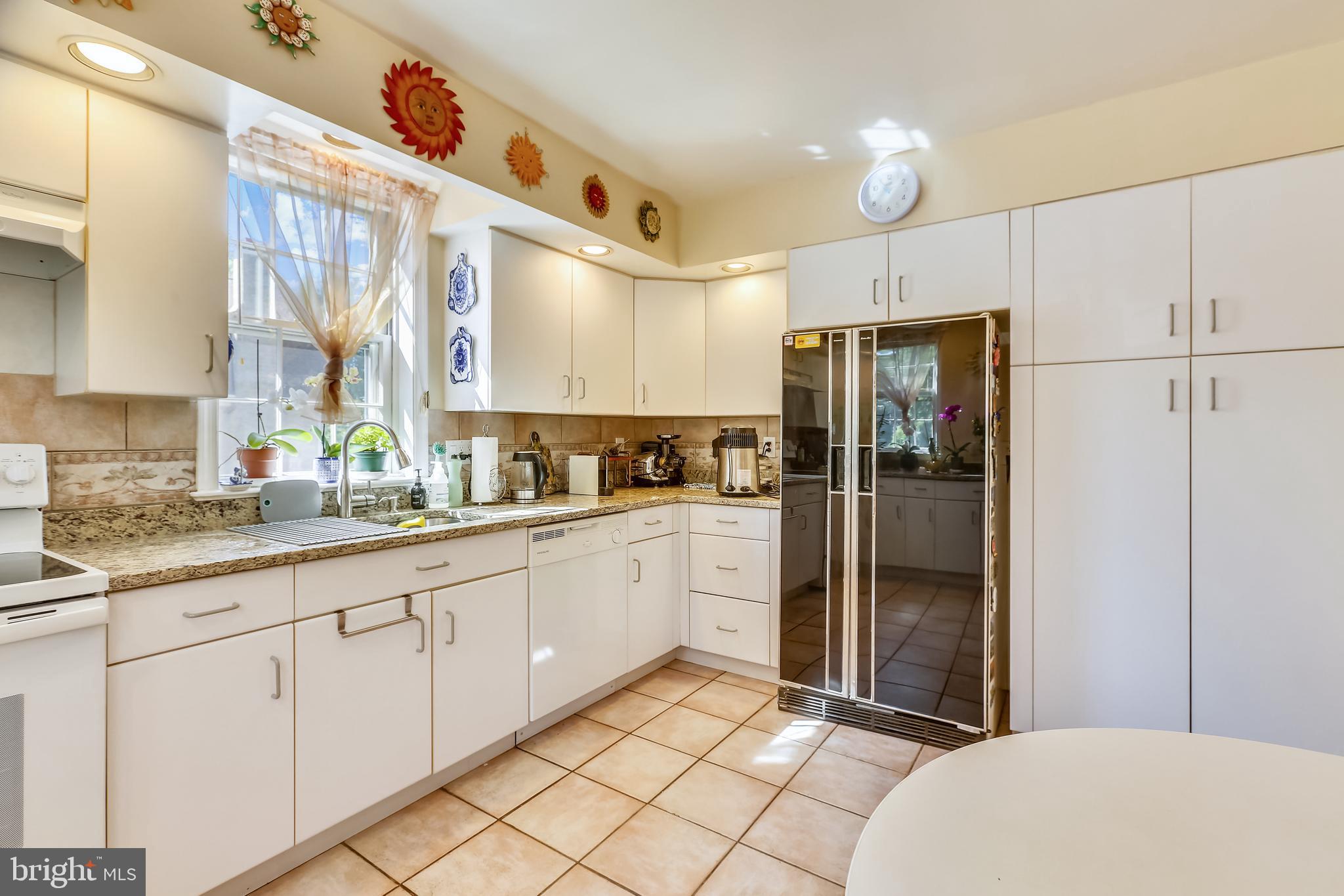 CREST OF WICKFORD - Residential