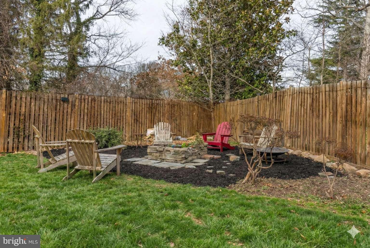 RIVERCREST - Residential