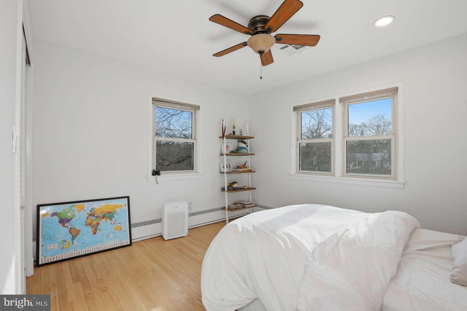 RIVERCREST - Residential