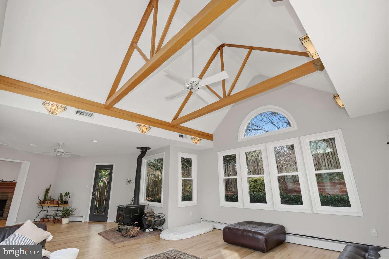 RIVERCREST - Residential