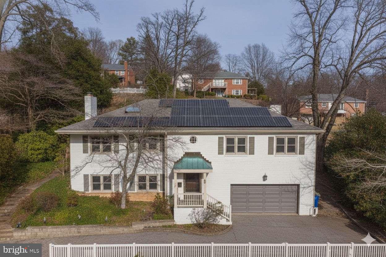 RIVERCREST - Residential