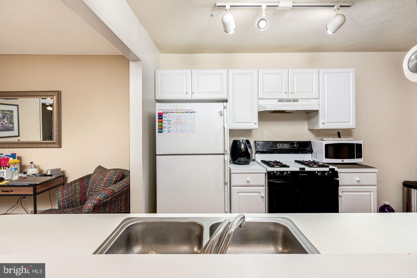 WINDGATE - Residential Lease