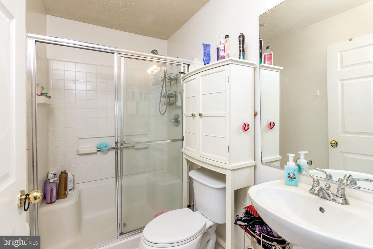 WINDGATE - Residential Lease