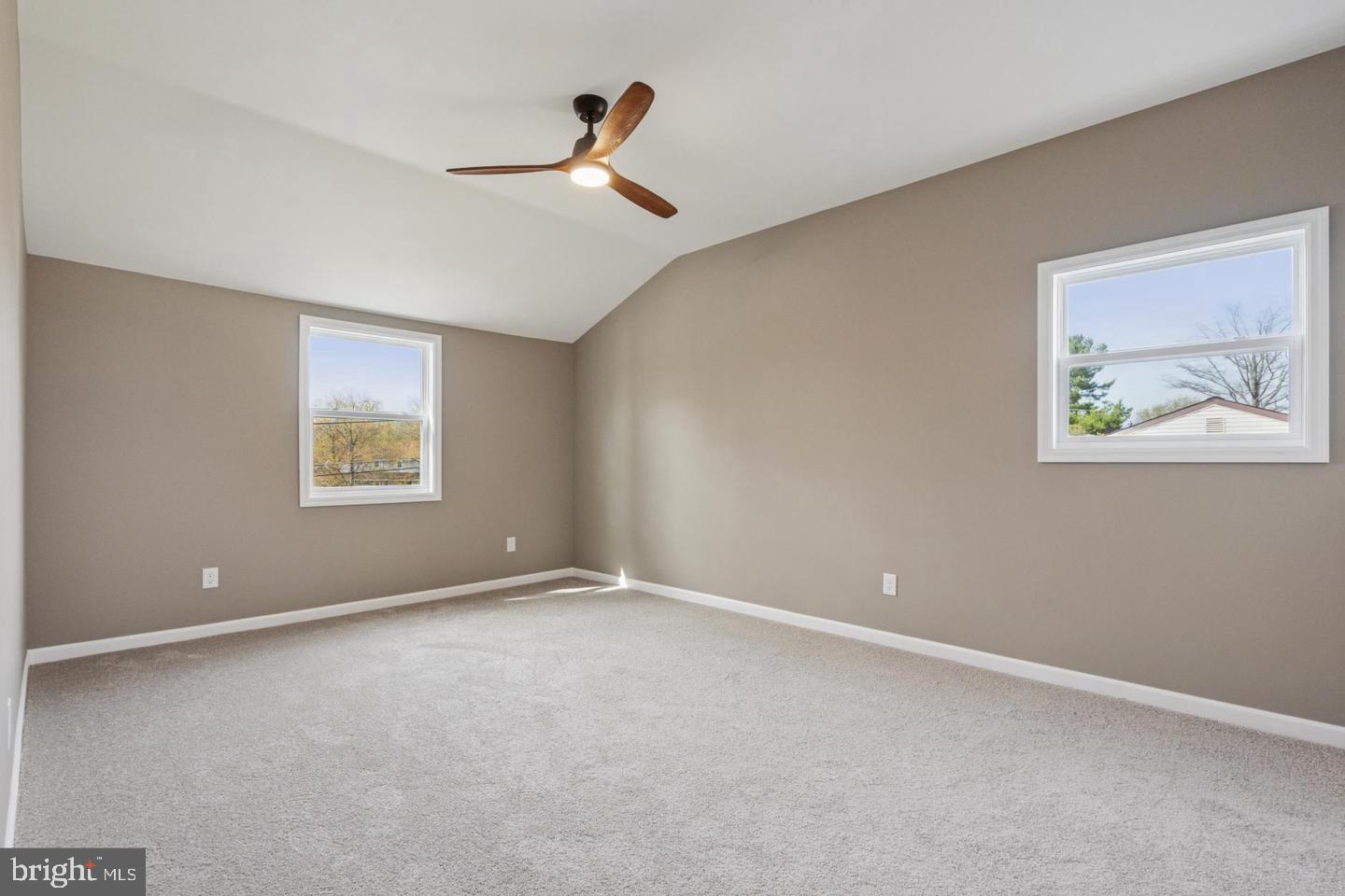 WILLOW MANOR FARMS - Residential Lease