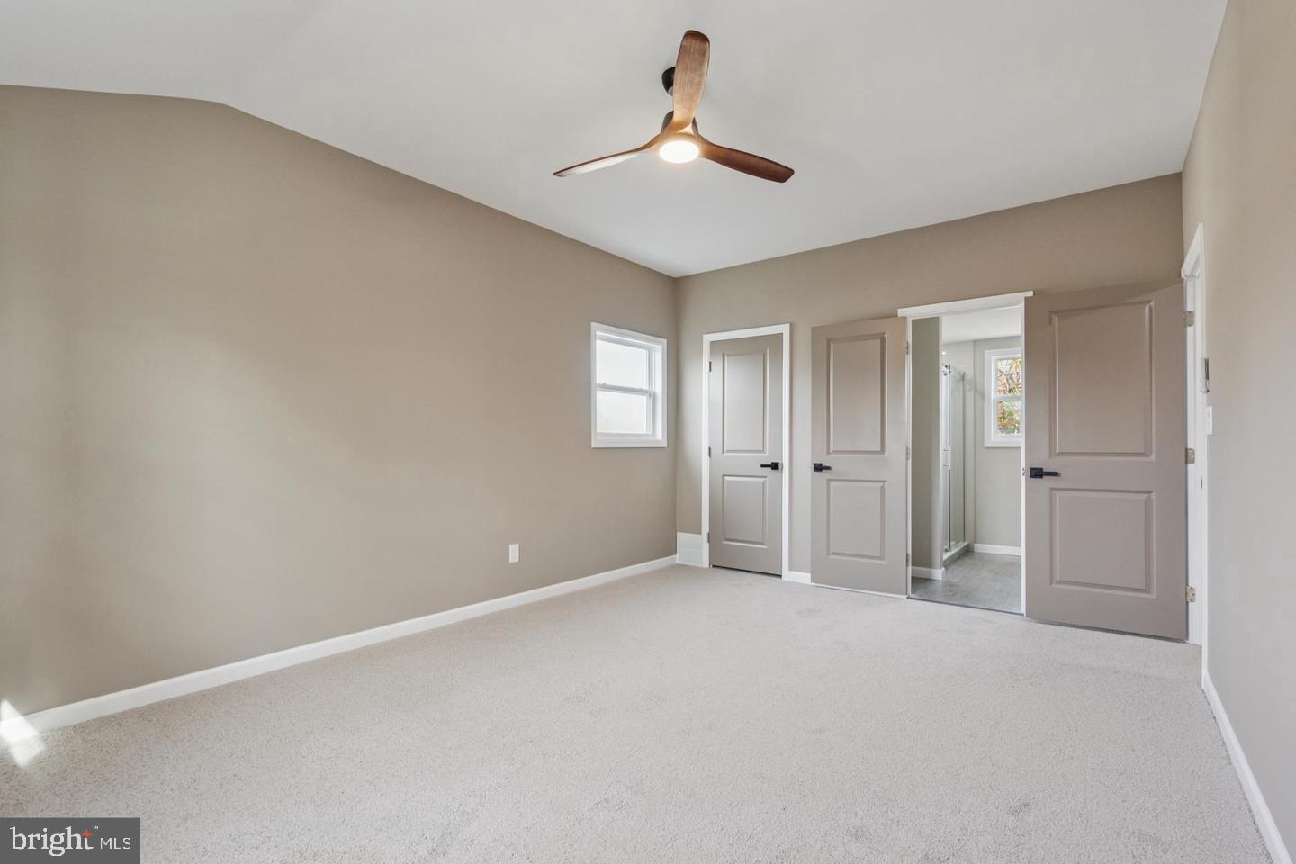 WILLOW MANOR FARMS - Residential Lease