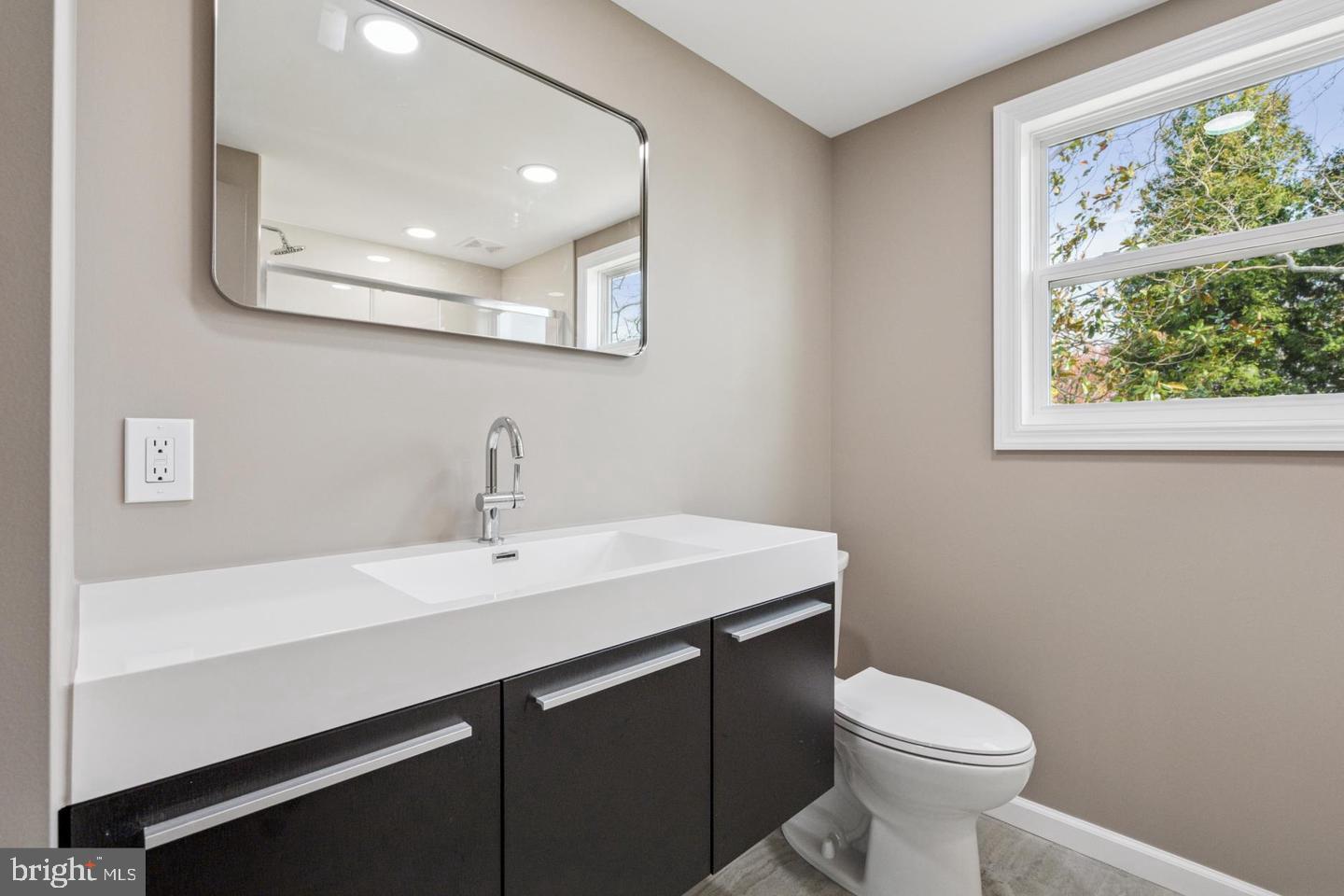 WILLOW MANOR FARMS - Residential Lease