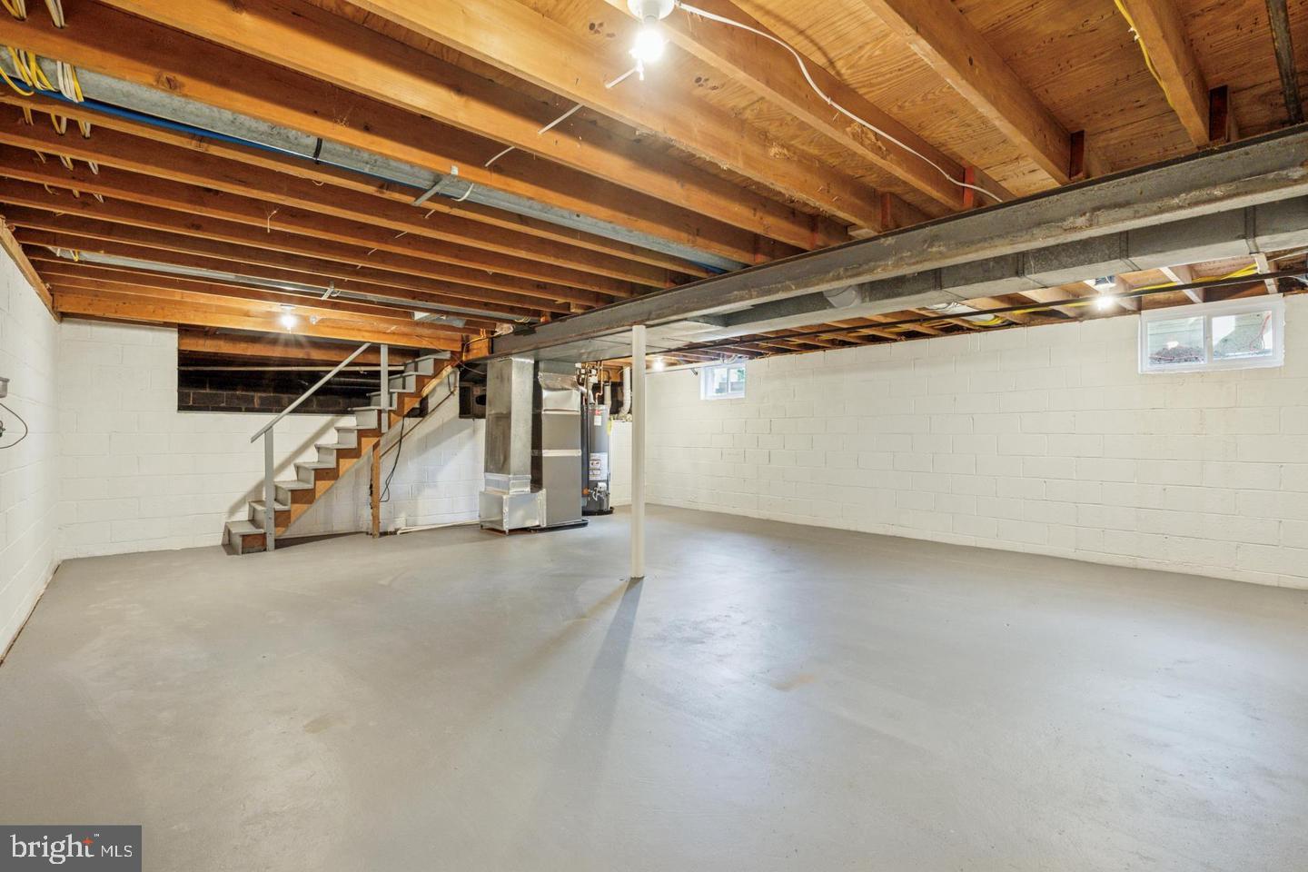 WILLOW MANOR FARMS - Residential Lease