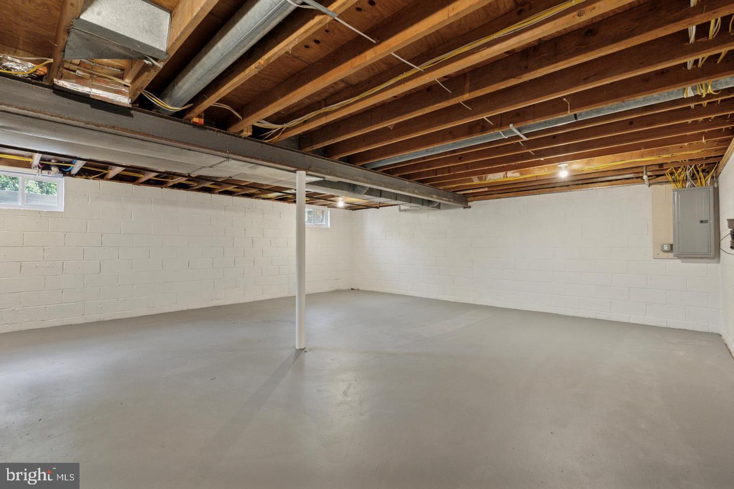 WILLOW MANOR FARMS - Residential Lease