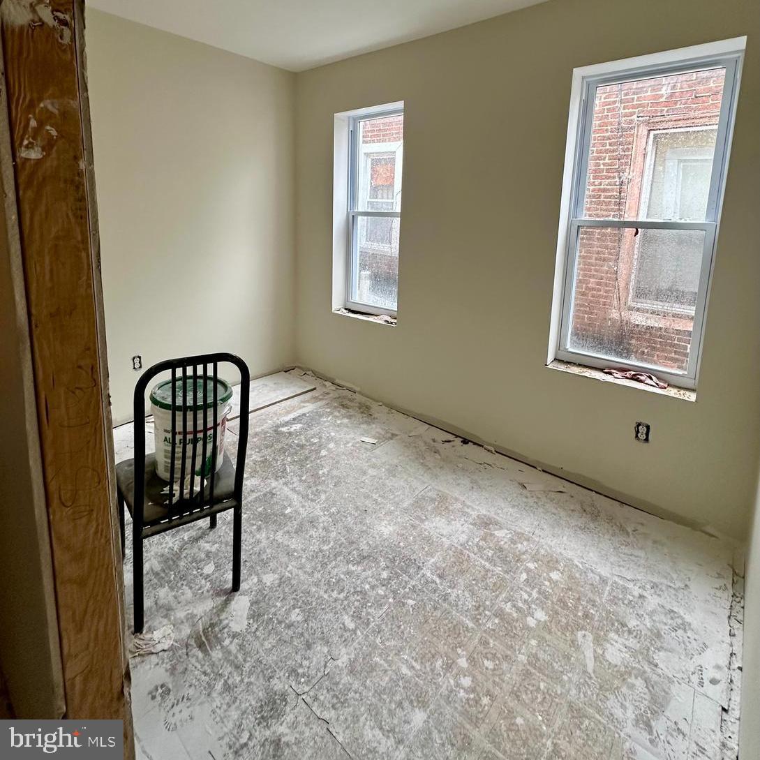 STRAWBERRY MANSION - Residential