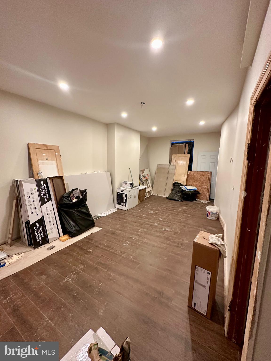 STRAWBERRY MANSION - Residential