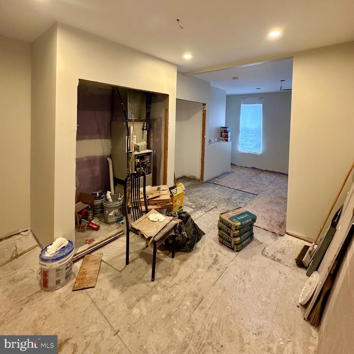 STRAWBERRY MANSION - Residential