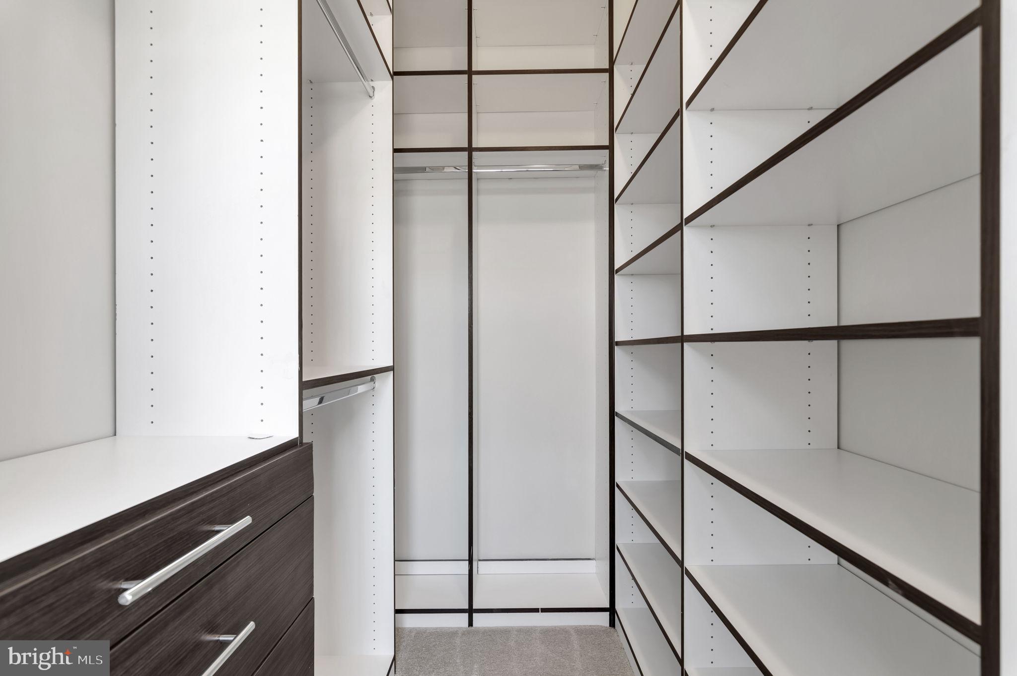 POTOMAC OVERLOOK CONDO - Residential