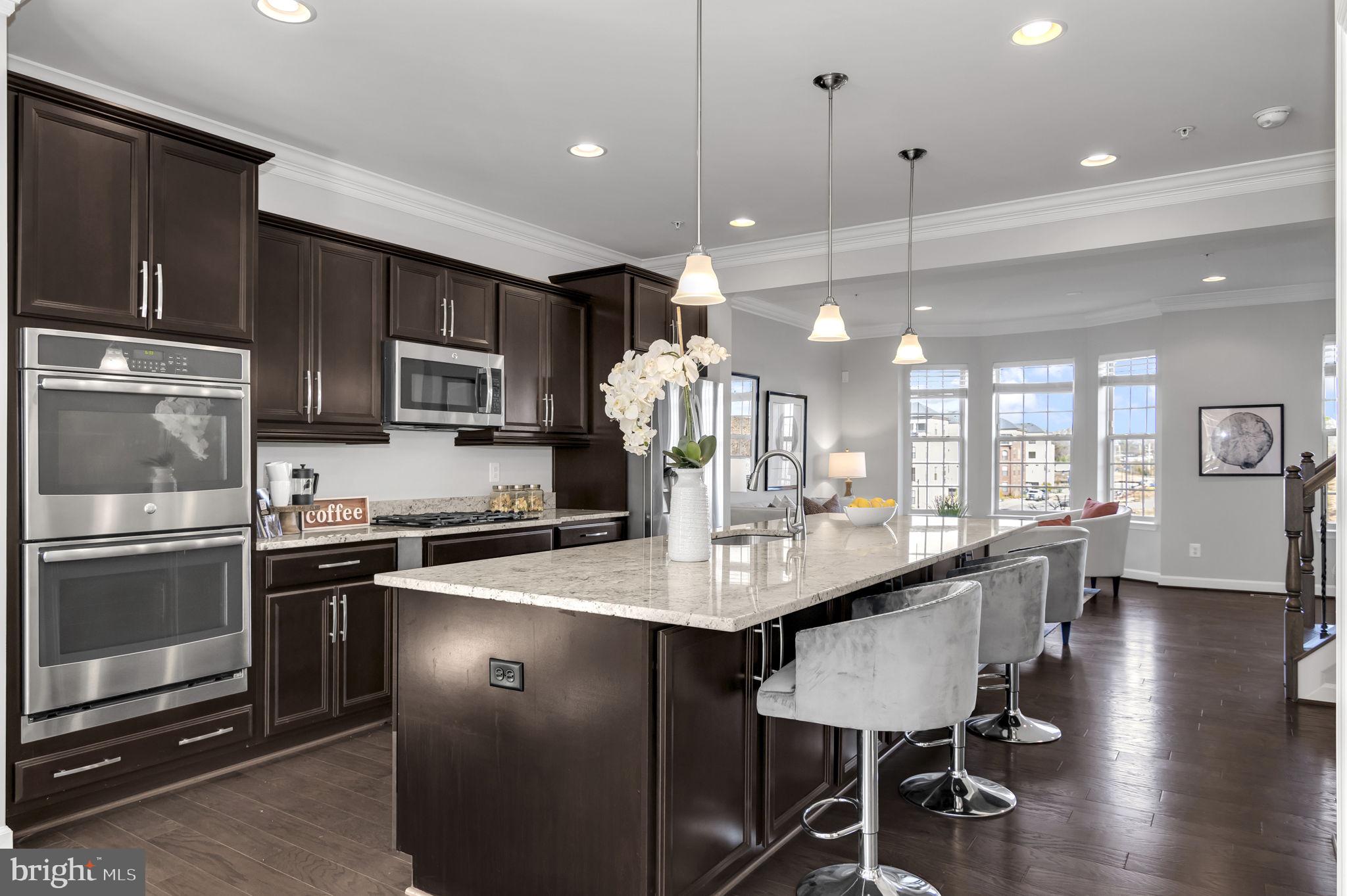 POTOMAC OVERLOOK CONDO - Residential