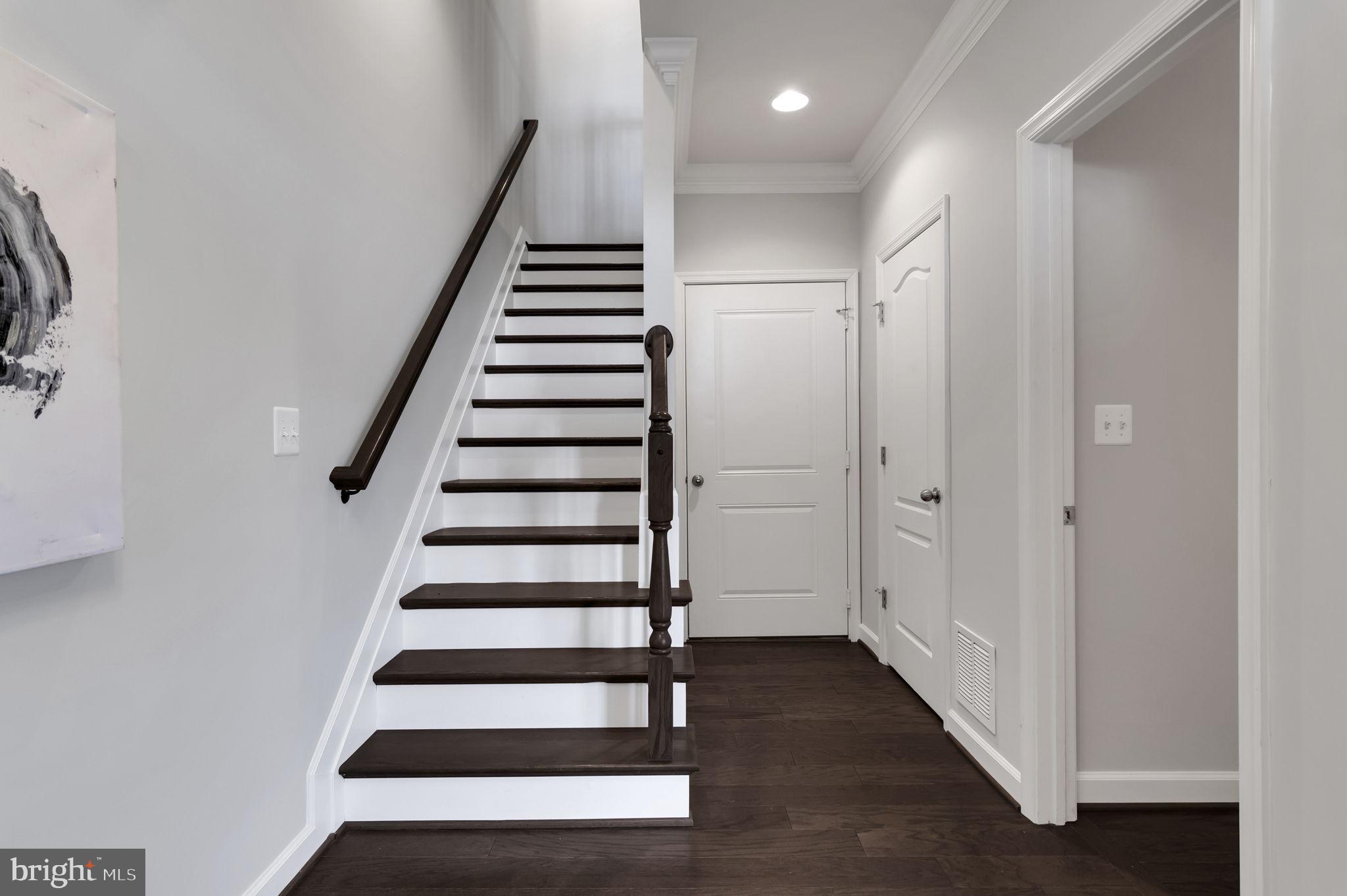 POTOMAC OVERLOOK CONDO - Residential