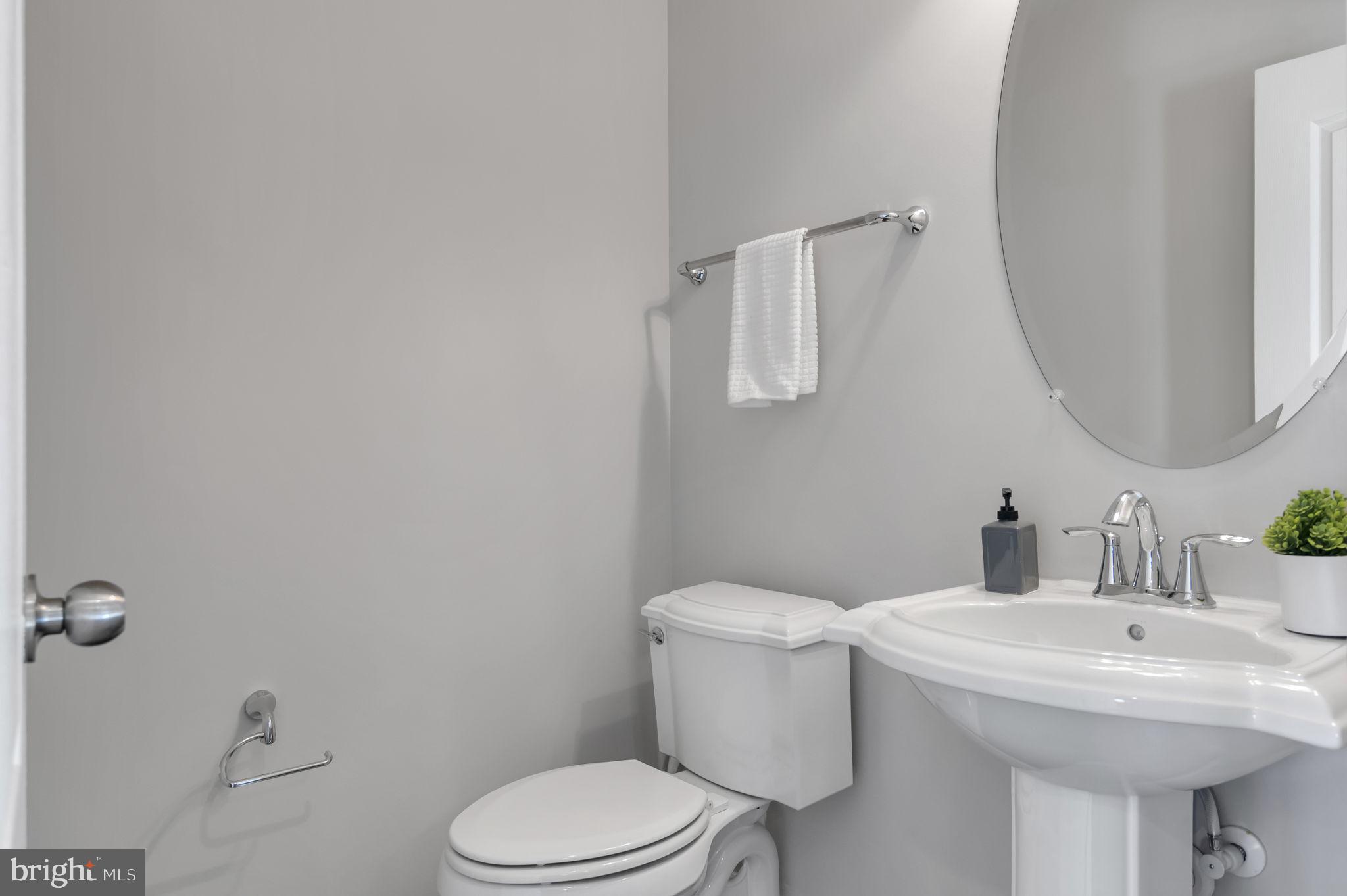 POTOMAC OVERLOOK CONDO - Residential