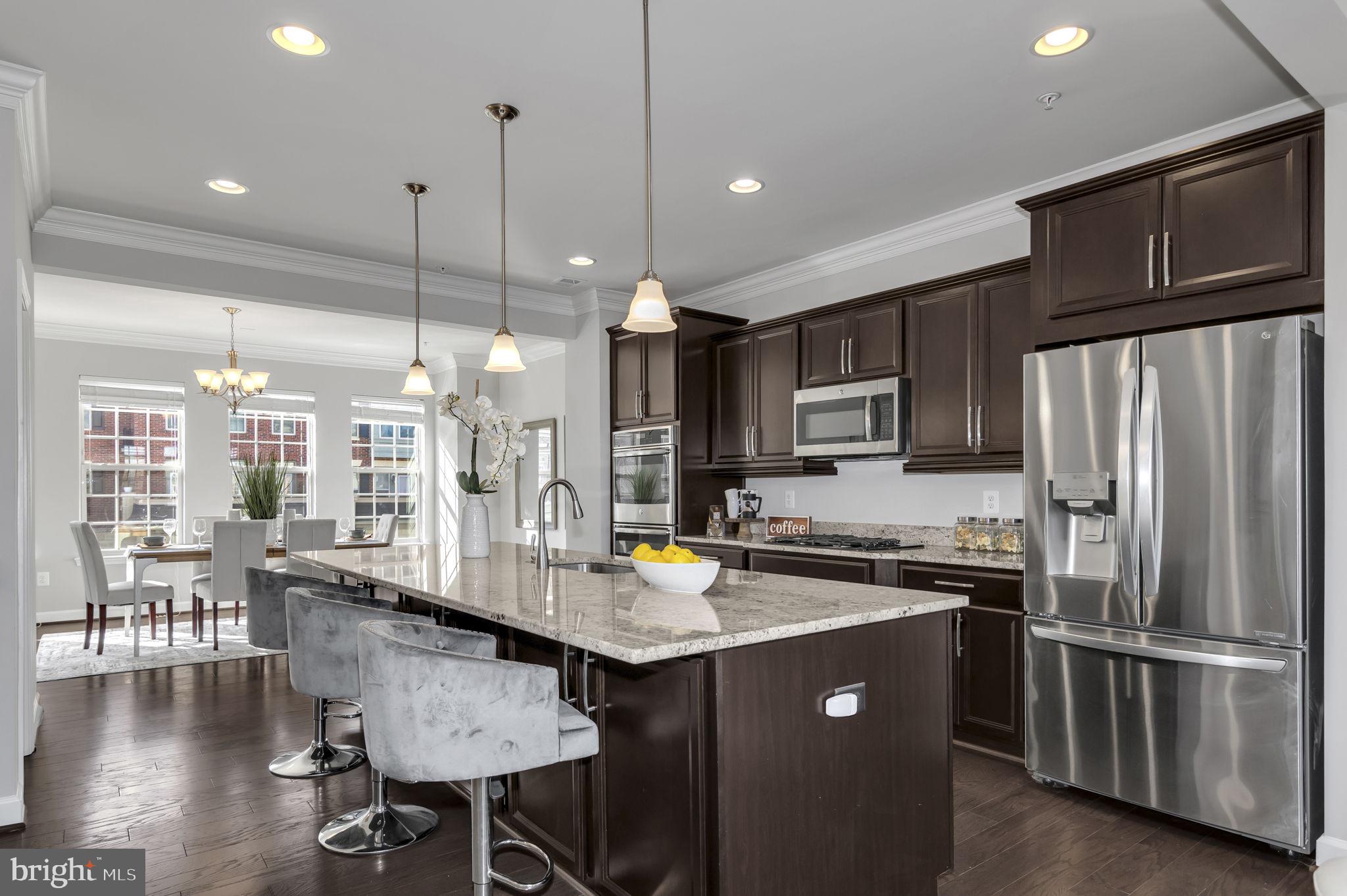 POTOMAC OVERLOOK CONDO - Residential