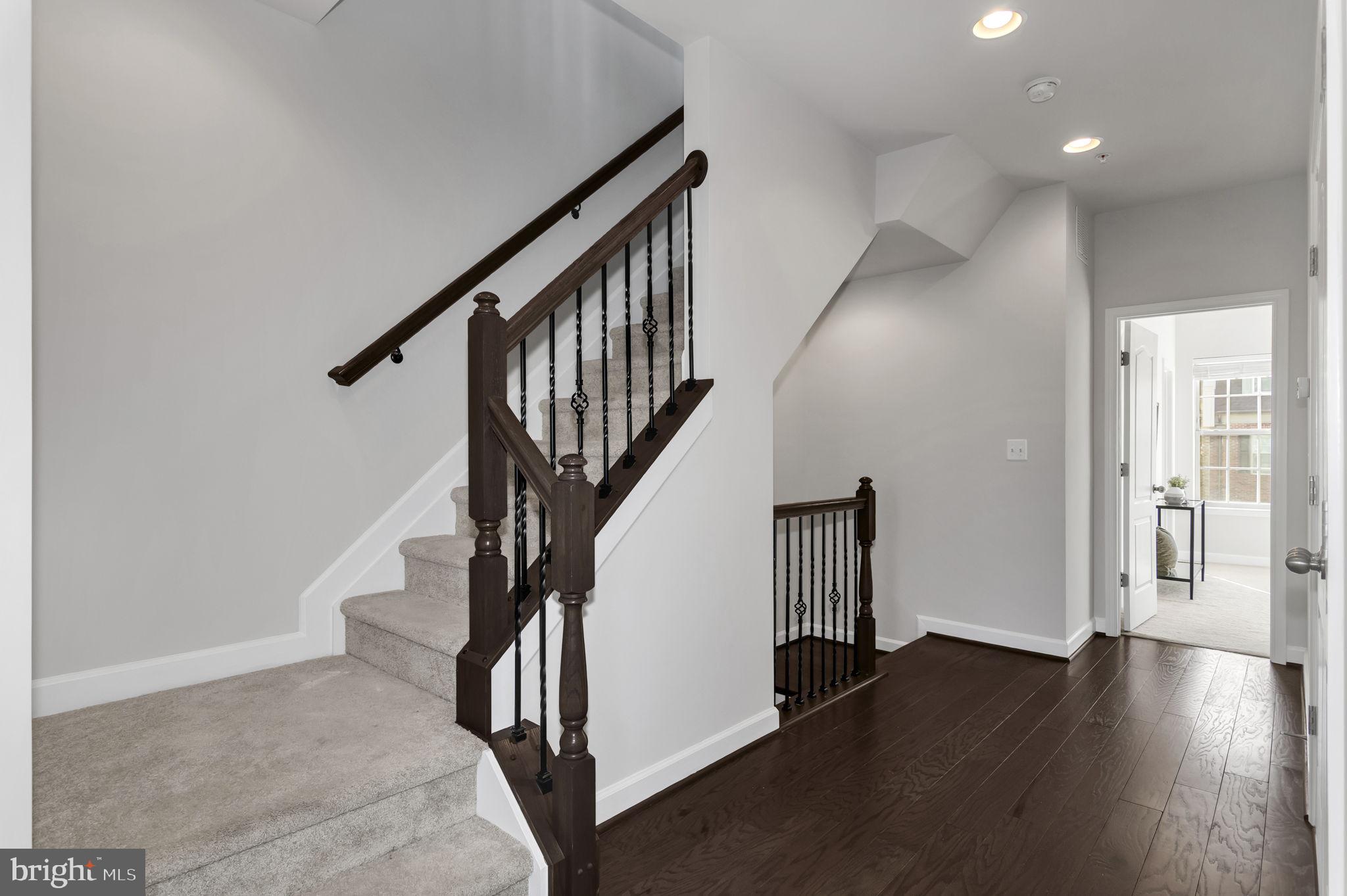 POTOMAC OVERLOOK CONDO - Residential