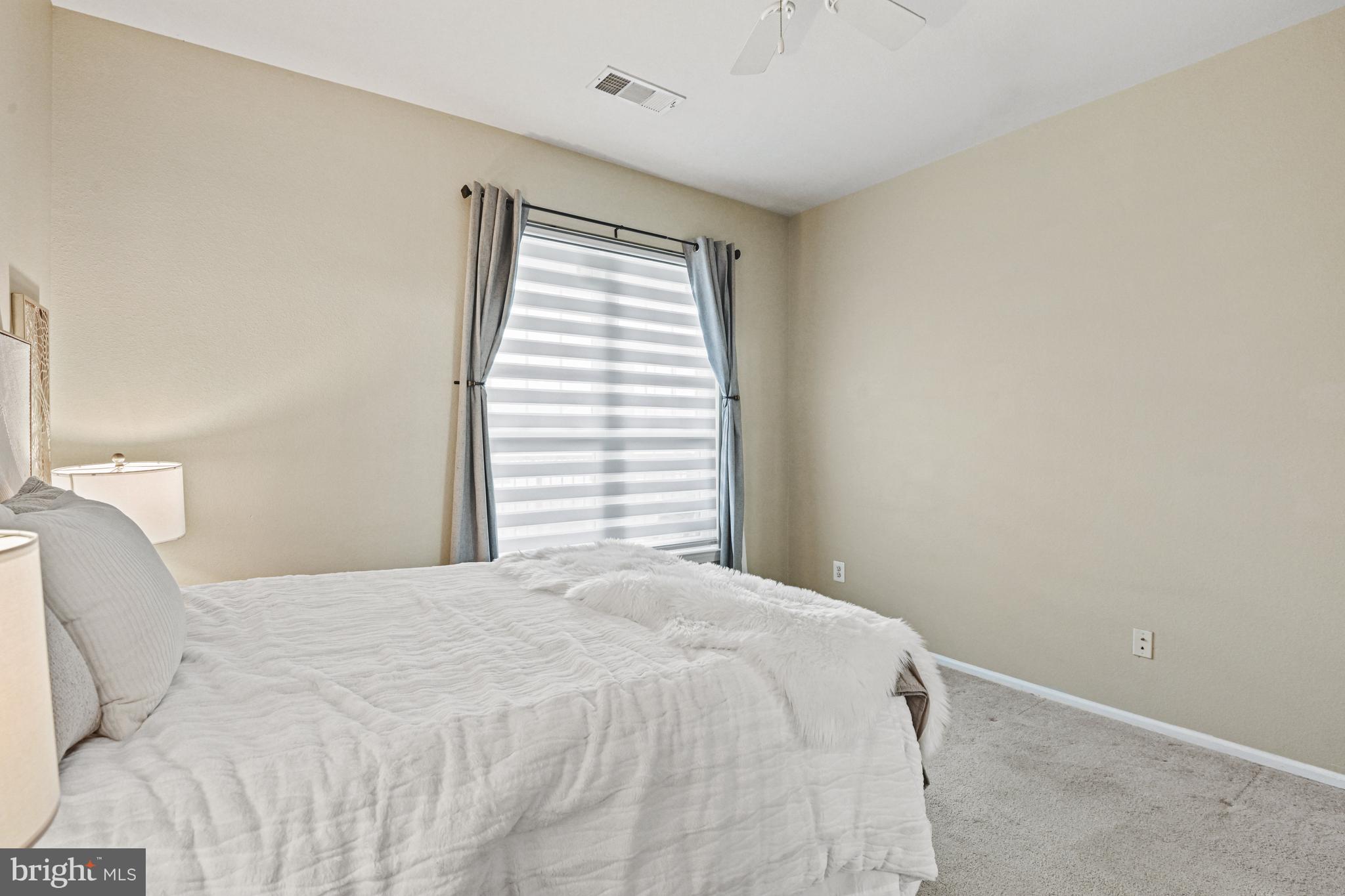 GATES OF MCLEAN - Residential