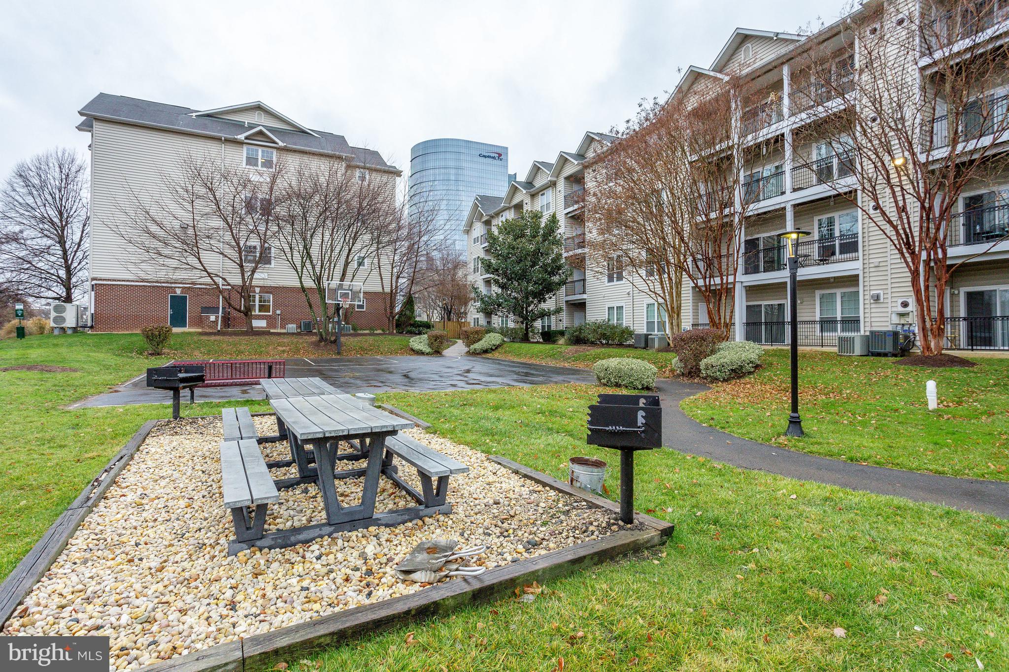 GATES OF MCLEAN - Residential