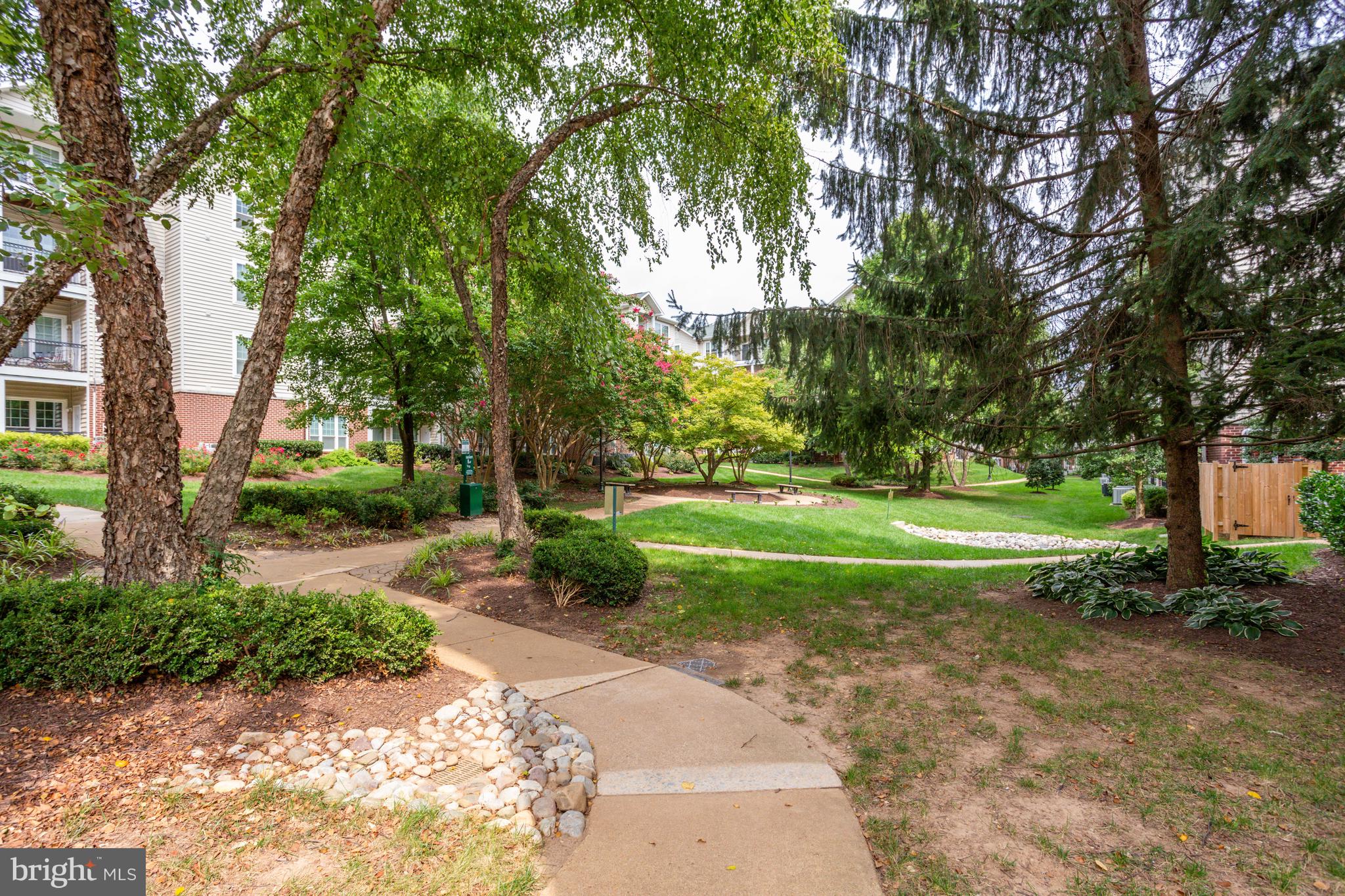 GATES OF MCLEAN - Residential