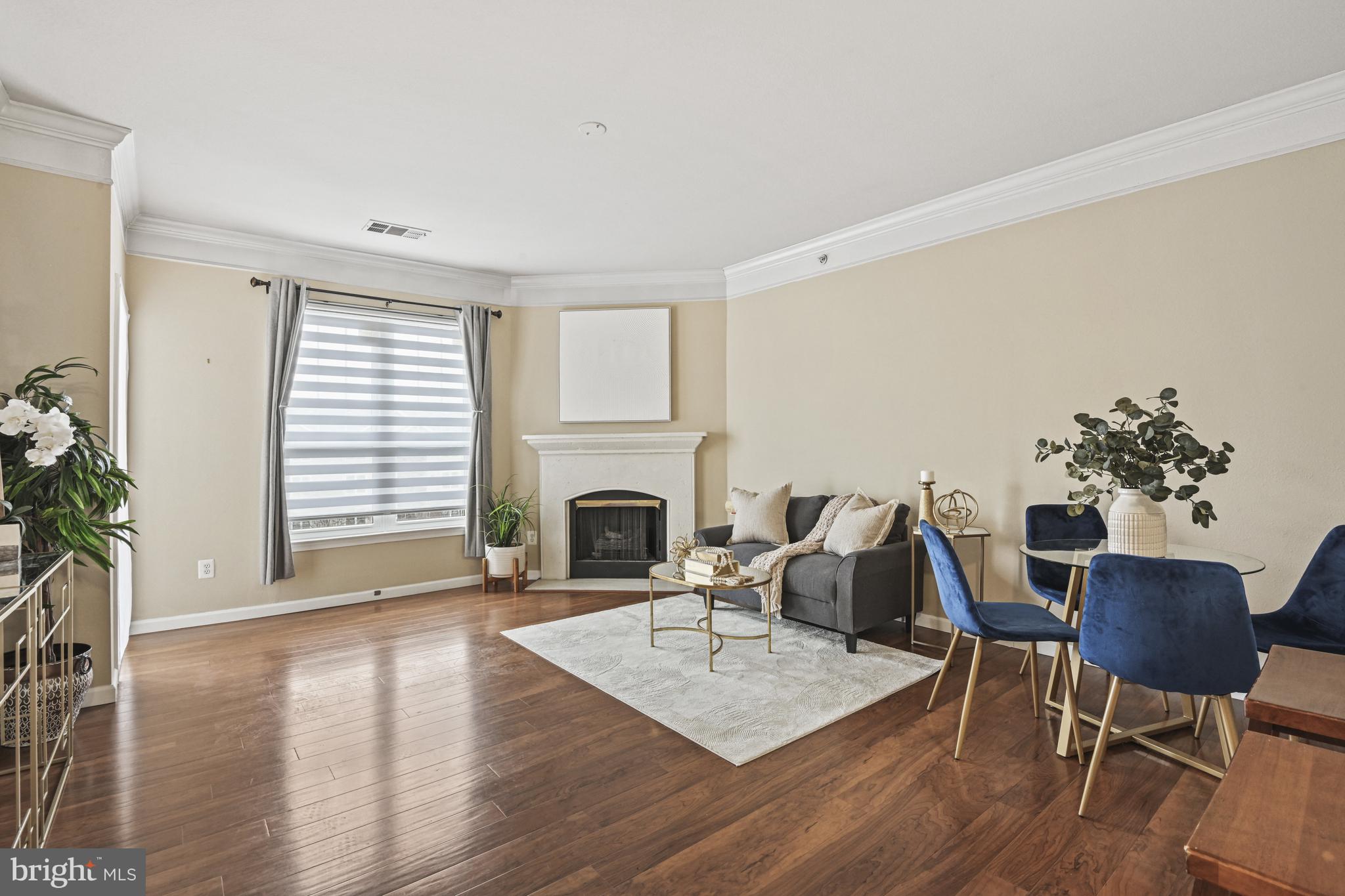 GATES OF MCLEAN - Residential