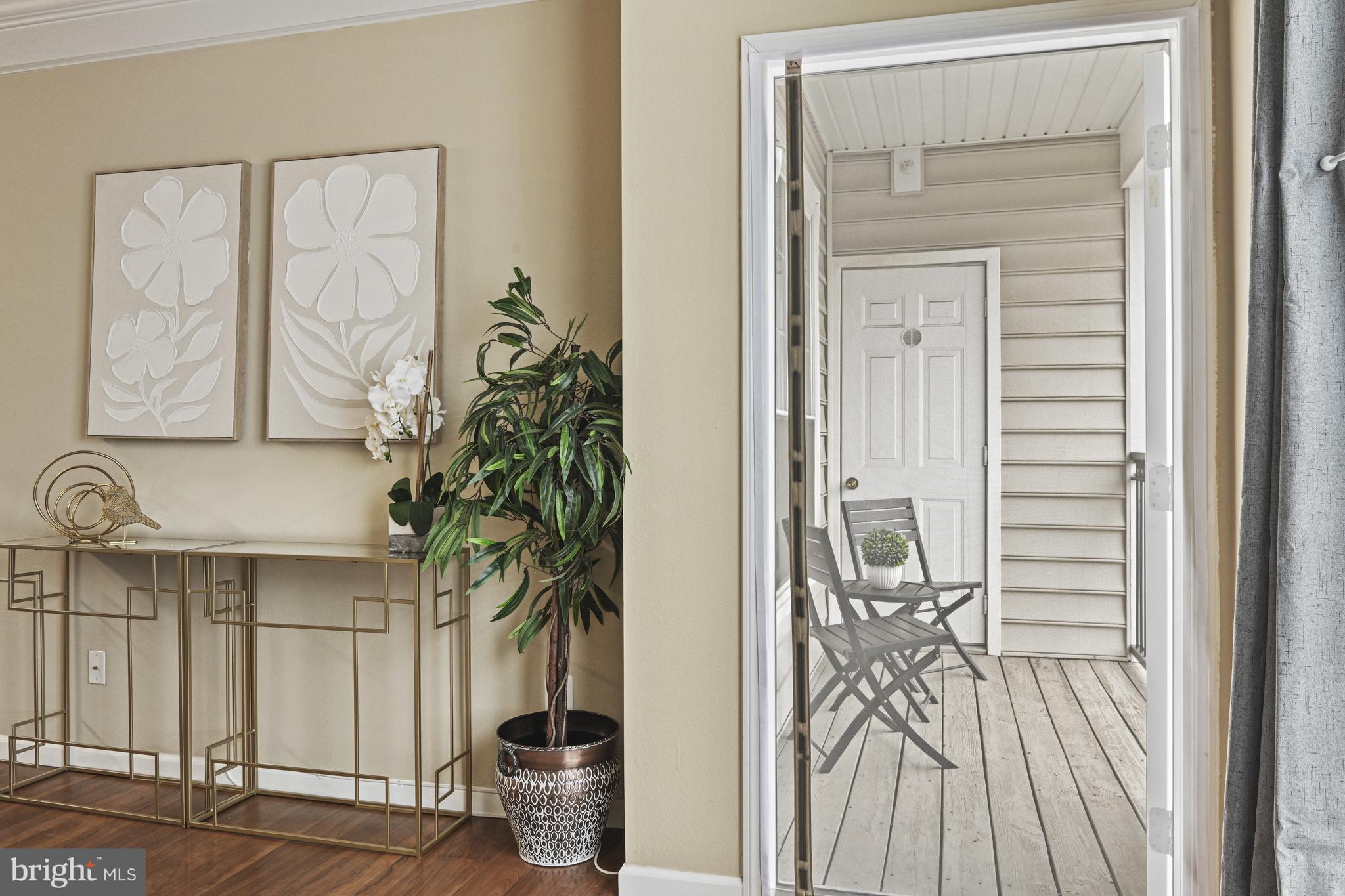 GATES OF MCLEAN - Residential