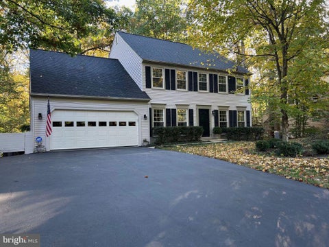 Photo of 13019 Smoketown Road, WOODBRIDGE, VA 22192 (MLS # VAPW2133234)