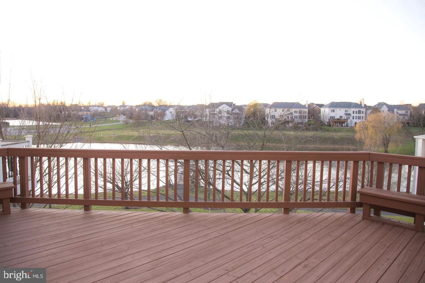 LOUDOUN VALLEY ESTATES - Residential Lease